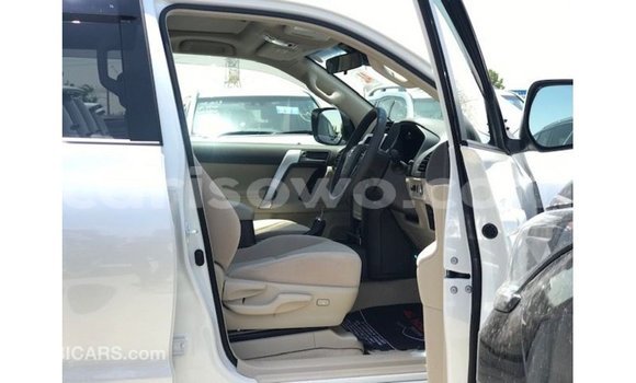 Sayi Imported Toyota Prado White Mota in Import - Dubai a Benin Sayi Imported Toyota Prado White Mota in Import - Dubai a Benin