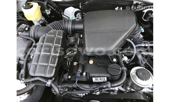 Sayi Imported Toyota Prado White Mota in Import - Dubai a Benin Sayi Imported Toyota Prado White Mota in Import - Dubai a Benin