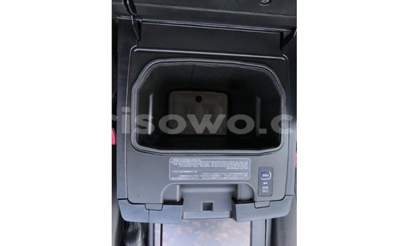 Acheter Import Voiture Toyota Land Cruiser Noir à Import - Dubai, Benin Acheter Import Voiture Toyota Land Cruiser Noir à Import - Dubai, Benin