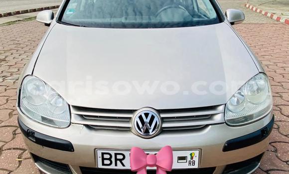 Ra Tuntun Volkswagen Golf Silver Ọkọ̀ in Cotonou ni Benin Ra Tuntun Volkswagen Golf Silver Ọkọ̀ in Cotonou ni Benin