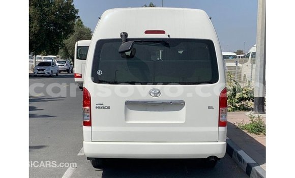 Sayi Imported Toyota Hiace White Mota in Import - Dubai a Benin Sayi Imported Toyota Hiace White Mota in Import - Dubai a Benin