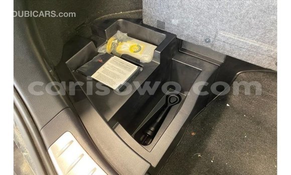 Sayi Imported Toyota Harrier Black Mota in Import - Dubai a Benin Sayi Imported Toyota Harrier Black Mota in Import - Dubai a Benin