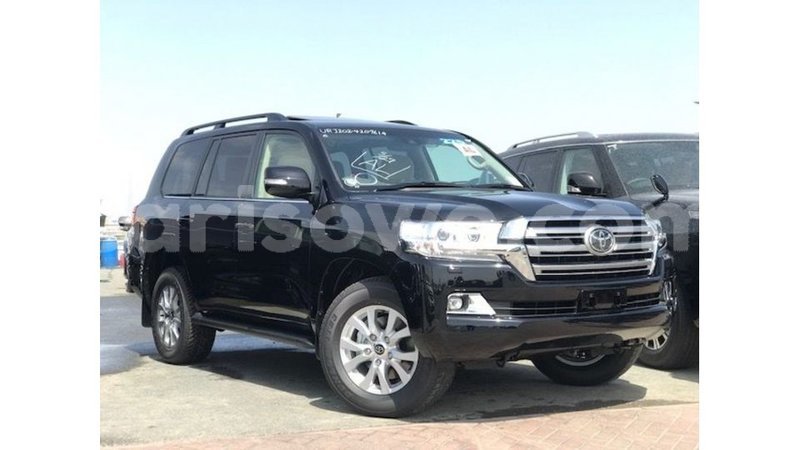 Big with watermark toyota land cruiser benign import dubai 8771