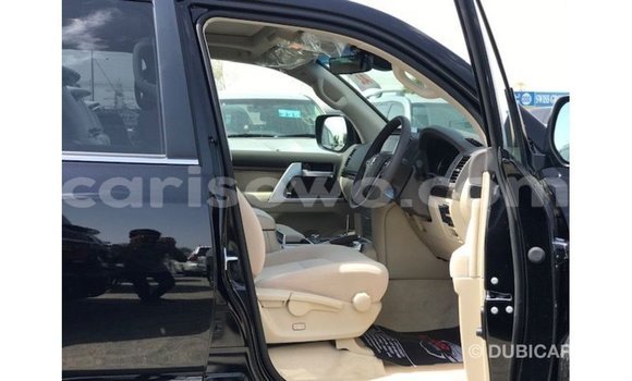 Sayi Imported Toyota Land Cruiser Black Mota in Import - Dubai a Benin Sayi Imported Toyota Land Cruiser Black Mota in Import - Dubai a Benin