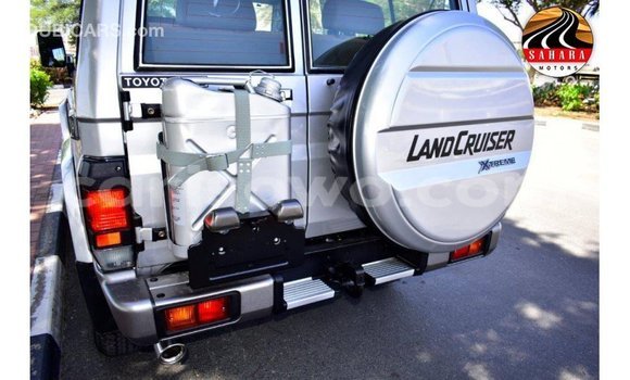 Buy Import Toyota Land Cruiser Other Car in Import - Dubai in Benign Buy Import Toyota Land Cruiser Other Car in Import - Dubai in Benign
