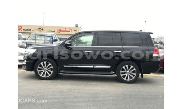 Ra Imported Toyota Land Cruiser Black Ọkọ̀ in Import - Dubai ni Benin Ra Imported Toyota Land Cruiser Black Ọkọ̀ in Import - Dubai ni Benin