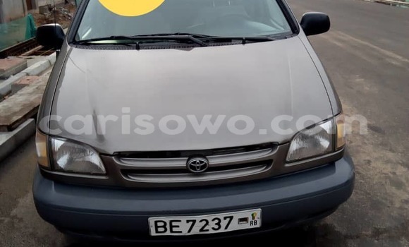 Sayi Na hannu Toyota Sienna M Mota in Cotonou a Benin Sayi Na hannu Toyota Sienna M Mota in Cotonou a Benin