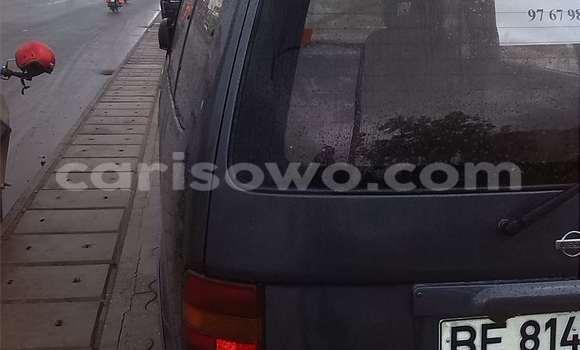 Ra Àlòkù Nissan Serena Silver Ọkọ̀ in Cotonou ni Benin Ra Àlòkù Nissan Serena Silver Ọkọ̀ in Cotonou ni Benin