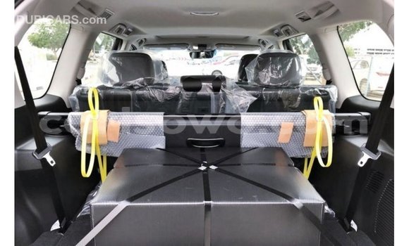 Acheter Import Voiture Toyota Prado Bleu à Import - Dubai, Benin Acheter Import Voiture Toyota Prado Bleu à Import - Dubai, Benin