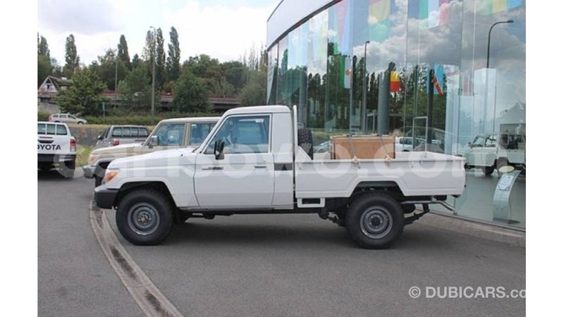 Big with watermark toyota land cruiser benign import dubai 8790