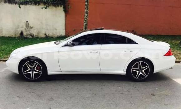 Buy Used Mercedes-Benz CLS–Class White Car in Cotonou in Benign Buy Used Mercedes-Benz CLS–Class White Car in Cotonou in Benign
