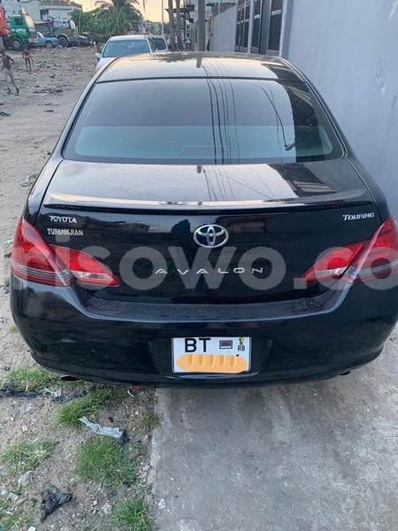 Big with watermark toyota avalon benin cotonou 8801
