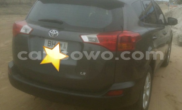 Ra Àlòkù Toyota RAV4 Black Ọkọ̀ in Cotonou ni Benin Ra Àlòkù Toyota RAV4 Black Ọkọ̀ in Cotonou ni Benin