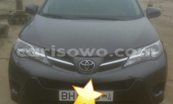 Ra Àlòkù Toyota RAV4 Black Ọkọ̀ in Cotonou ni Benin Ra Àlòkù Toyota RAV4 Black Ọkọ̀ in Cotonou ni Benin