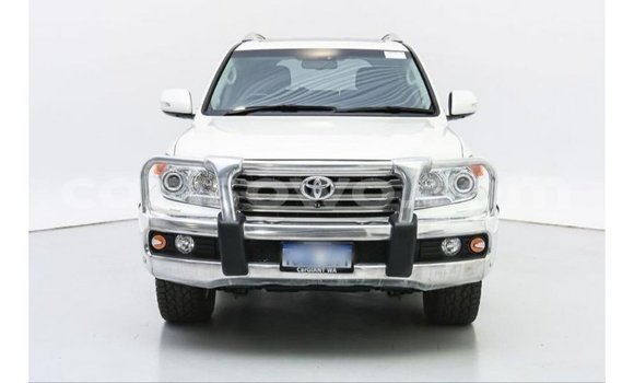 Buy Import Toyota Land Cruiser White Car in Import - Dubai in Benign Buy Import Toyota Land Cruiser White Car in Import - Dubai in Benign