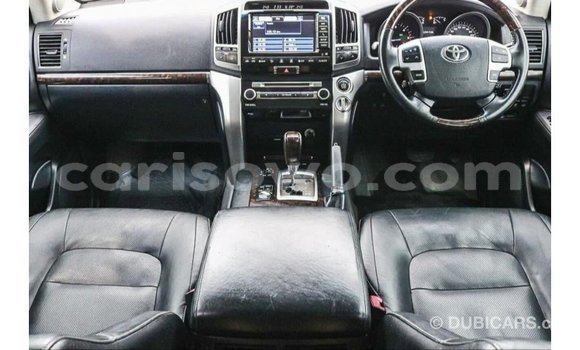Buy Import Toyota Land Cruiser White Car in Import - Dubai in Benign Buy Import Toyota Land Cruiser White Car in Import - Dubai in Benign
