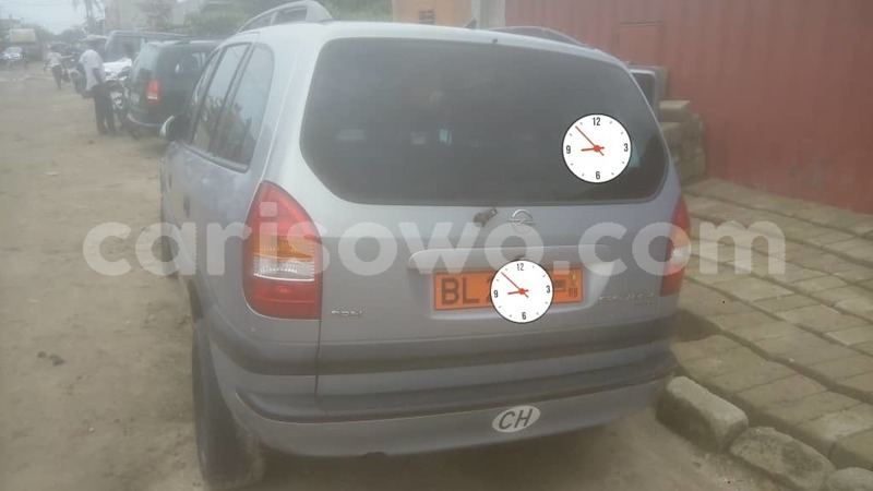 Big with watermark opel zafira benin cotonou 8812
