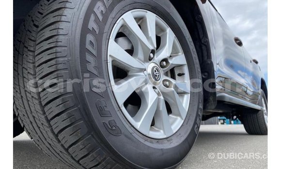 Sayi Imported Toyota Land Cruiser Red Mota in Import - Dubai a Benin Sayi Imported Toyota Land Cruiser Red Mota in Import - Dubai a Benin