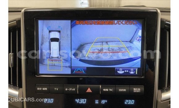 Ra Imported Toyota Land Cruiser funfun Ọkọ̀ in Import - Dubai ni Benin Ra Imported Toyota Land Cruiser funfun Ọkọ̀ in Import - Dubai ni Benin