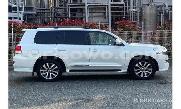 Buy Import Toyota Land Cruiser White Car in Import - Dubai in Benign Buy Import Toyota Land Cruiser White Car in Import - Dubai in Benign