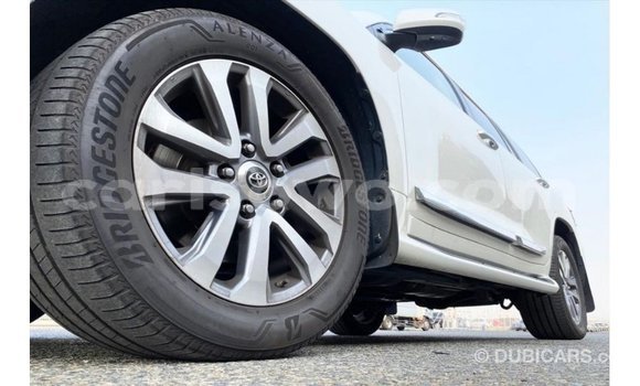 Buy Import Toyota Land Cruiser White Car in Import - Dubai in Benign Buy Import Toyota Land Cruiser White Car in Import - Dubai in Benign