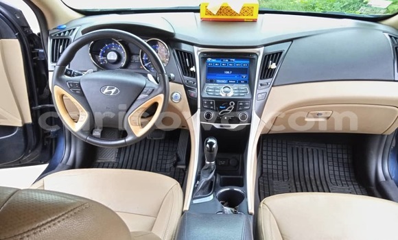Sayi Na hannu Hyundai Sonata Blue Mota in Cotonou a Benin Sayi Na hannu Hyundai Sonata Blue Mota in Cotonou a Benin