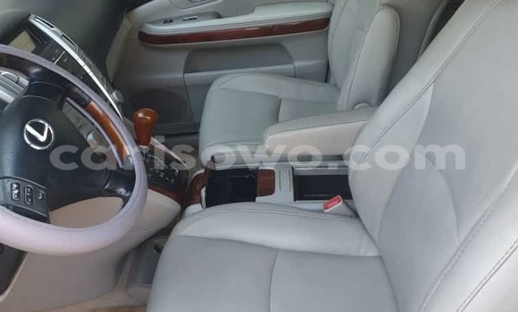 Acheter Occasion Voiture Lexus RX 330 Blanc à Cotonou, Benin Acheter Occasion Voiture Lexus RX 330 Blanc à Cotonou, Benin