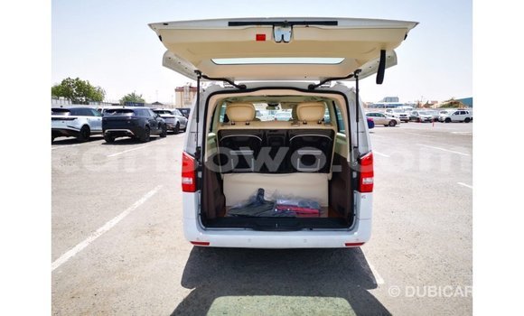 Sayi Imported Mercedes-Benz Vito White Mota in Import - Dubai a Benin Sayi Imported Mercedes-Benz Vito White Mota in Import - Dubai a Benin