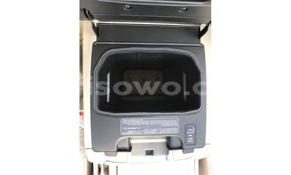 Ra Imported Toyota Land Cruiser Blue Ọkọ̀ in Import - Dubai ni Benin Ra Imported Toyota Land Cruiser Blue Ọkọ̀ in Import - Dubai ni Benin