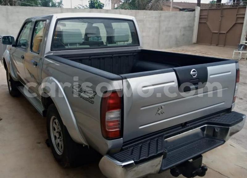 Big with watermark nissan navara benin cotonou 8861