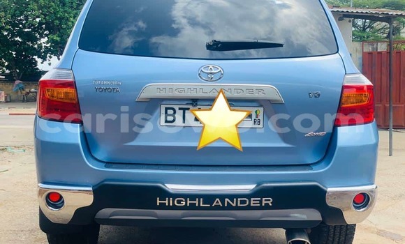 Ra Tuntun Toyota Highlander Blue Ọkọ̀ in Cotonou ni Benin Ra Tuntun Toyota Highlander Blue Ọkọ̀ in Cotonou ni Benin