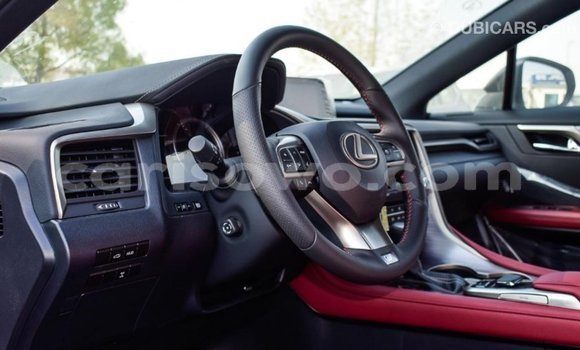 Acheter Import Voiture Lexus RX 300 Blanc à Import - Dubai, Benin Acheter Import Voiture Lexus RX 300 Blanc à Import - Dubai, Benin