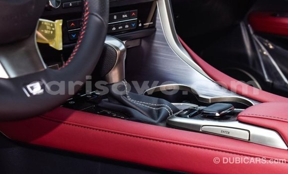 Acheter Import Voiture Lexus RX 300 Blanc à Import - Dubai, Benin Acheter Import Voiture Lexus RX 300 Blanc à Import - Dubai, Benin