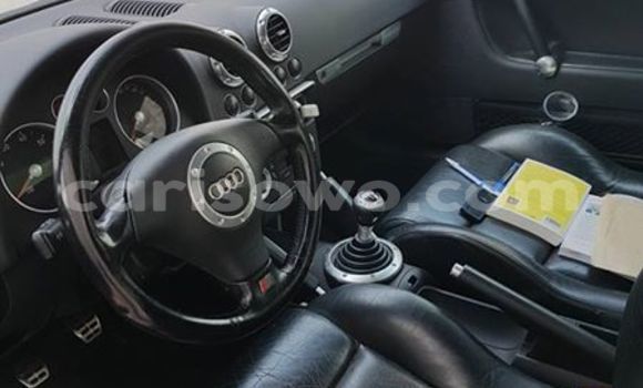 Acheter Occasion Voiture Audi A4 Noir à Cotonou, Benin Acheter Occasion Voiture Audi A4 Noir à Cotonou, Benin