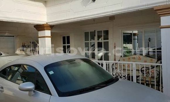 Acheter Occasion Voiture Audi A4 Noir à Cotonou, Benin Acheter Occasion Voiture Audi A4 Noir à Cotonou, Benin