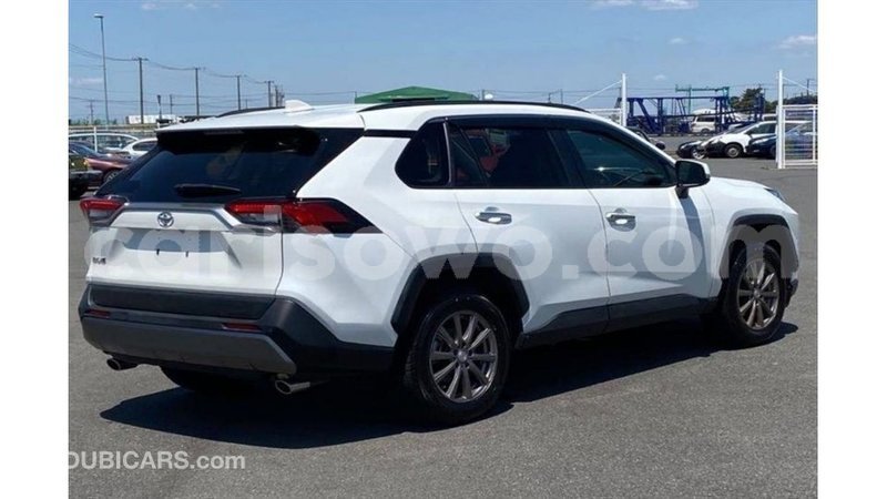 Big with watermark toyota hiace benign import dubai 8872