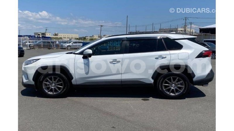 Big with watermark toyota hiace benign import dubai 8872