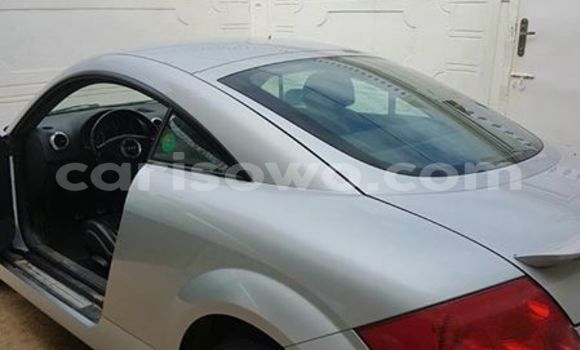 Acheter Occasion Voiture Audi A4 Noir à Cotonou, Benin Acheter Occasion Voiture Audi A4 Noir à Cotonou, Benin