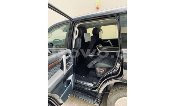 Sayi Imported Toyota Land Cruiser Black Mota in Import - Dubai a Benin Sayi Imported Toyota Land Cruiser Black Mota in Import - Dubai a Benin
