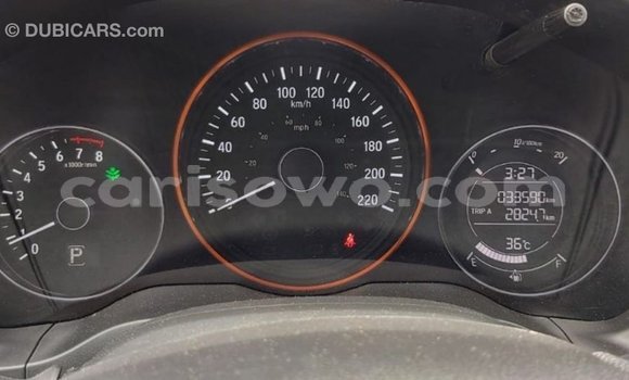 Acheter Import Moto Honda C Blanc à Import - Dubai, Benin Acheter Import Moto Honda C Blanc à Import - Dubai, Benin