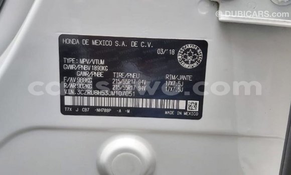 Acheter Import Moto Honda C Blanc à Import - Dubai, Benin Acheter Import Moto Honda C Blanc à Import - Dubai, Benin