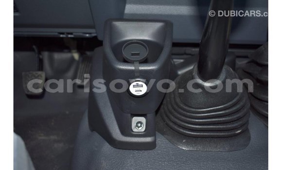 Acheter Import Voiture Toyota Land Cruiser Beige à Import - Dubai, Benin Acheter Import Voiture Toyota Land Cruiser Beige à Import - Dubai, Benin