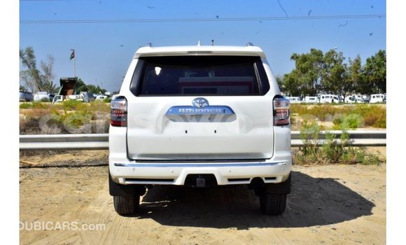 Buy Import Toyota HiAce White Truck in Import - Dubai in Benign Buy Import Toyota HiAce White Truck in Import - Dubai in Benign
