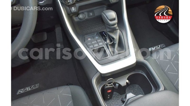 Big with watermark toyota hiace benign import dubai 8904