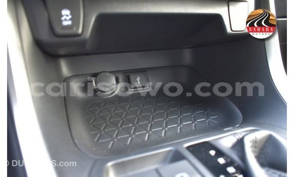 Acheter Import Utilitaire Toyota HiAce Autre à Import - Dubai, Benin Acheter Import Utilitaire Toyota HiAce Autre à Import - Dubai, Benin