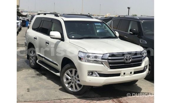 Buy Import Toyota Land Cruiser White Car in Import - Dubai in Benign Buy Import Toyota Land Cruiser White Car in Import - Dubai in Benign