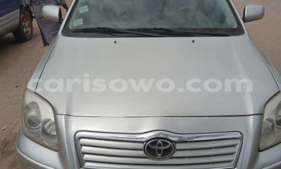 Ra Àlòkù Toyota Avensis Silver Ọkọ̀ in Cotonou ni Benin Ra Àlòkù Toyota Avensis Silver Ọkọ̀ in Cotonou ni Benin