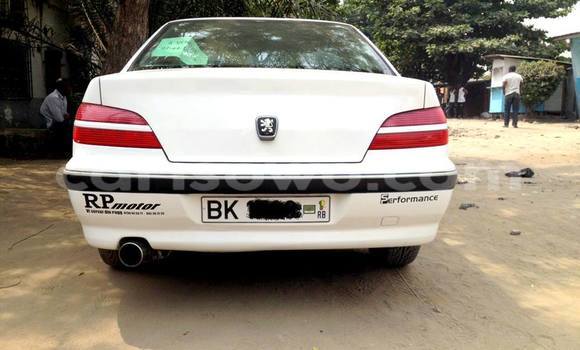 Acheter Occasion Voiture Peugeot 406 Blanc à Savalou au Benin Acheter Occasion Voiture Peugeot 406 Blanc à Savalou au Benin
