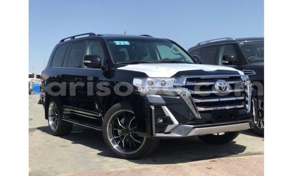 Sayi Imported Toyota Land Cruiser Black Mota in Import - Dubai a Benin Sayi Imported Toyota Land Cruiser Black Mota in Import - Dubai a Benin