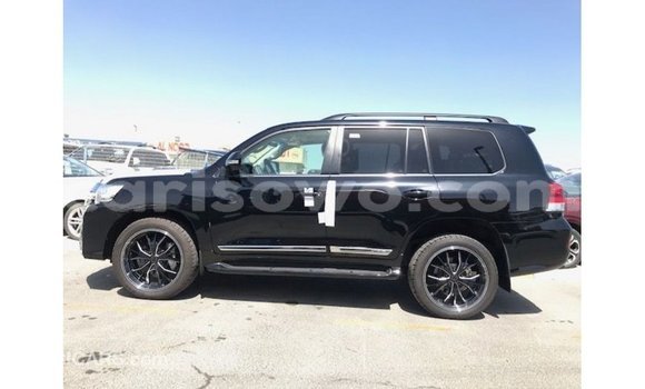 Sayi Imported Toyota Land Cruiser Black Mota in Import - Dubai a Benin Sayi Imported Toyota Land Cruiser Black Mota in Import - Dubai a Benin